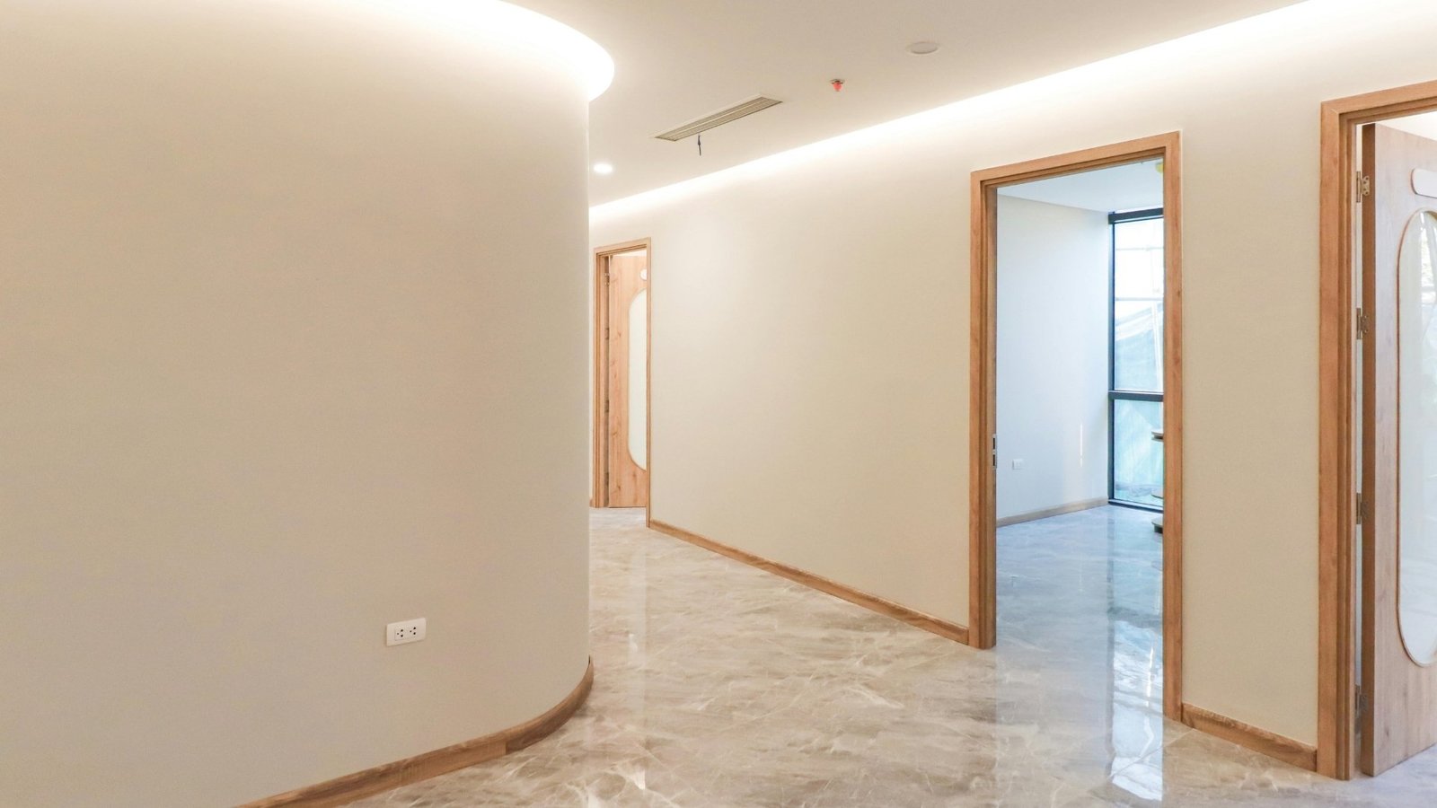 Professional floor stripping and waxing services in Minneapolis by 5S Clean Up