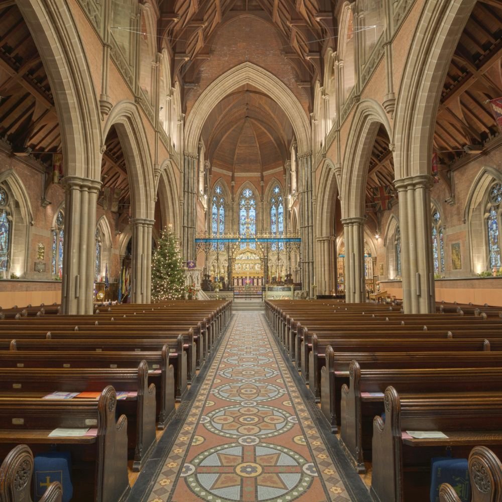 5S Clean Up trusted church cleaning team at work in Minneapolis, MN